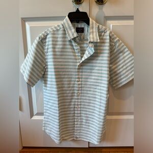 Men’s small untuckit button down striped summer shirt